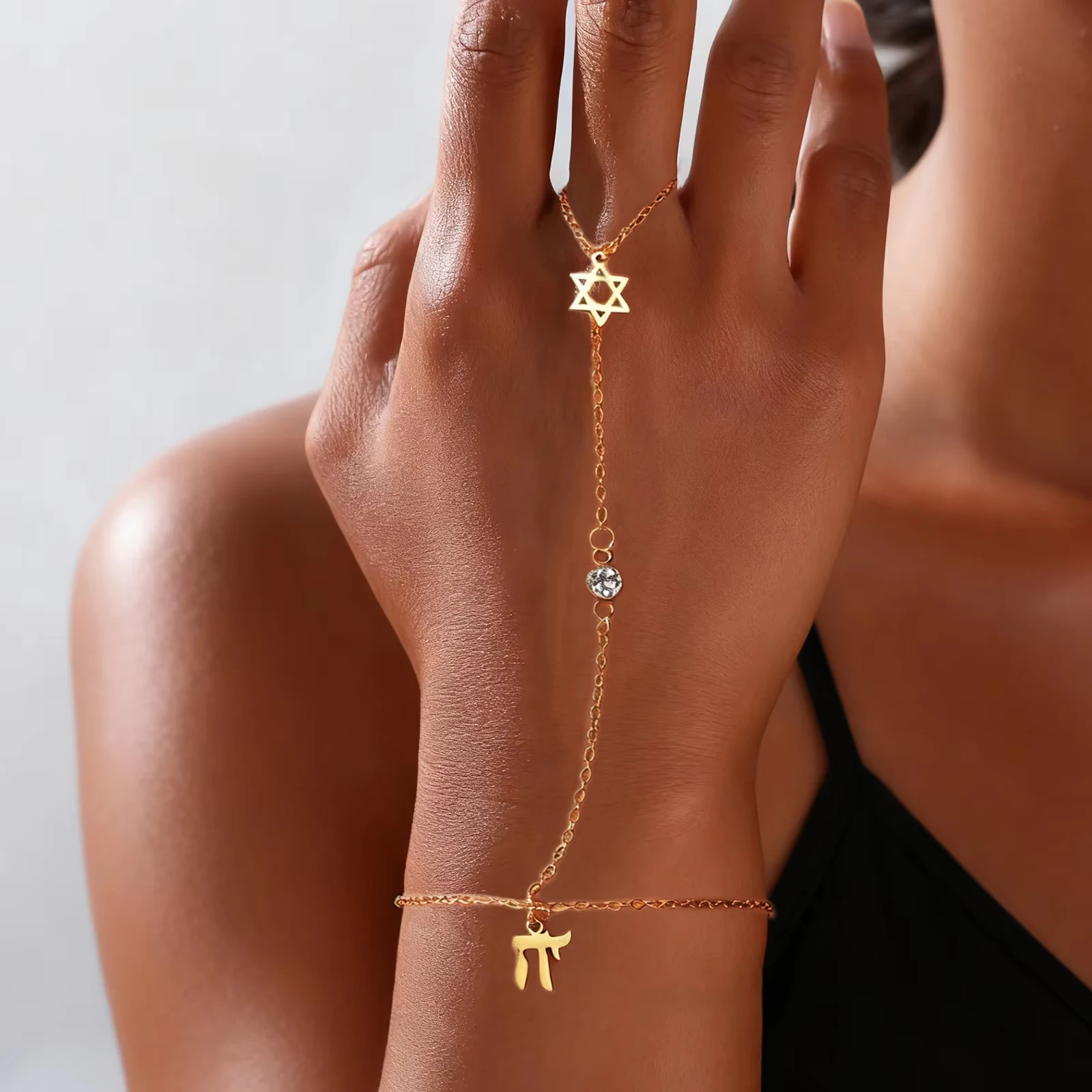 Jewelry & Watches Bench - Jewish Star of David Hebrew Letter