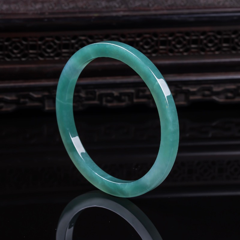 Jewelry & Watches Bench - Natural Emerald 48-62mm Burmese Emerald Jade