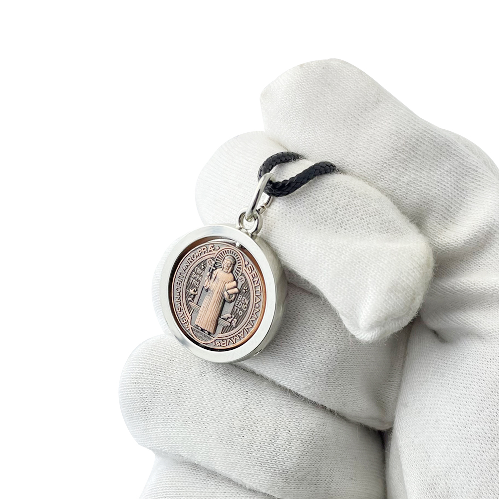 New St Benedict Medal Necklace - đánh giá và giá Jewelry & Watches Bench