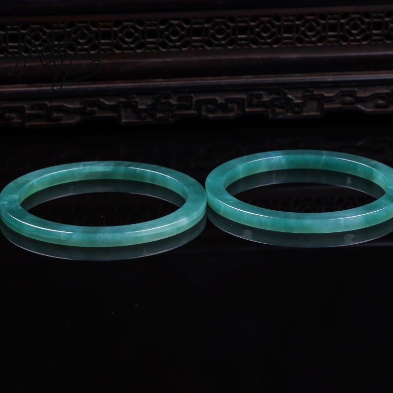 Natural Emerald 48-62mm Burmes - đánh giá và giá Jewelry & Watches Bench