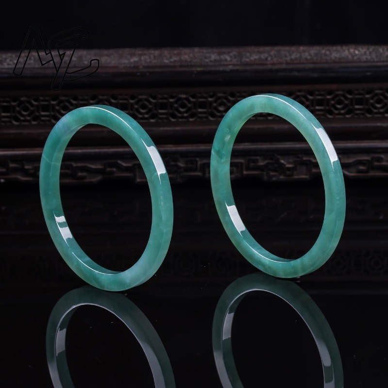 Natural Emerald 48-62mm Burmes - đánh giá và giá Jewelry & Watches Bench
